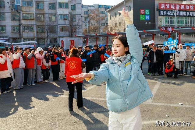 万份爱心礼包新疆困境娃暖冬不缺爱开元棋牌跨越天山送温暖！11(图9)