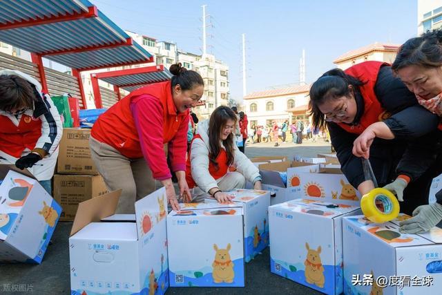 万份爱心礼包新疆困境娃暖冬不缺爱开元棋牌跨越天山送温暖！11(图18)